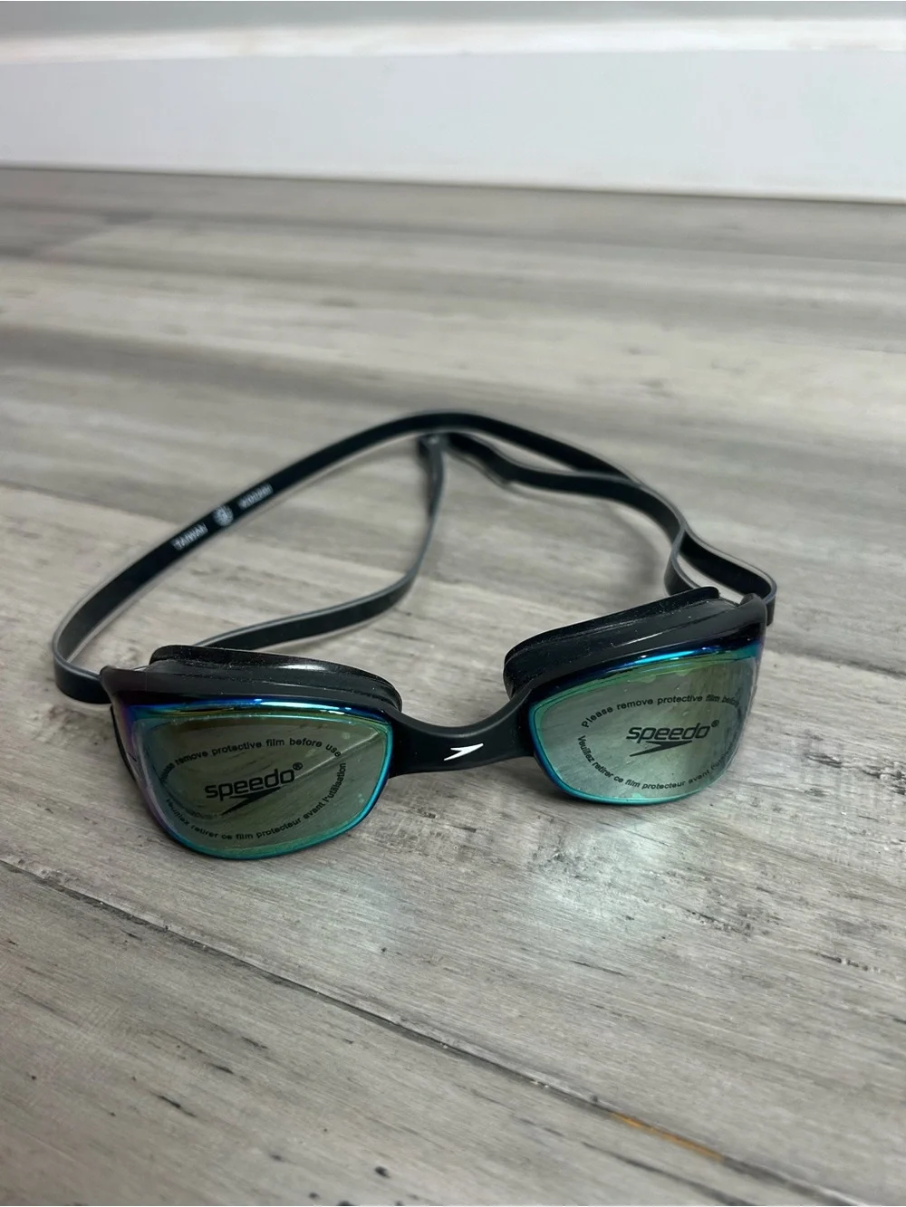 Speedo Men's Black Swim Goggles with Mirrored Teal Lenses